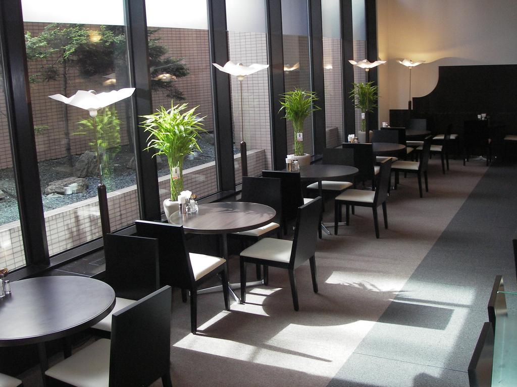 Hotel Sunroute New Sapporo Buitenkant foto